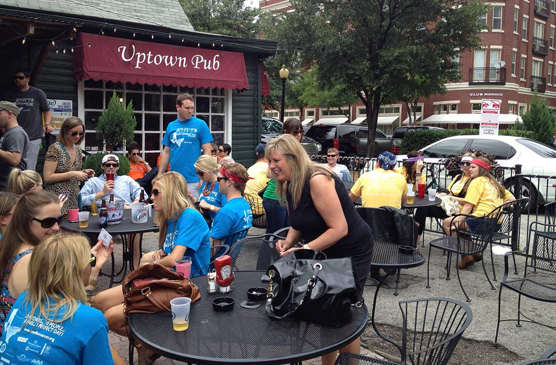 Uptown Pub Patio in the Summer